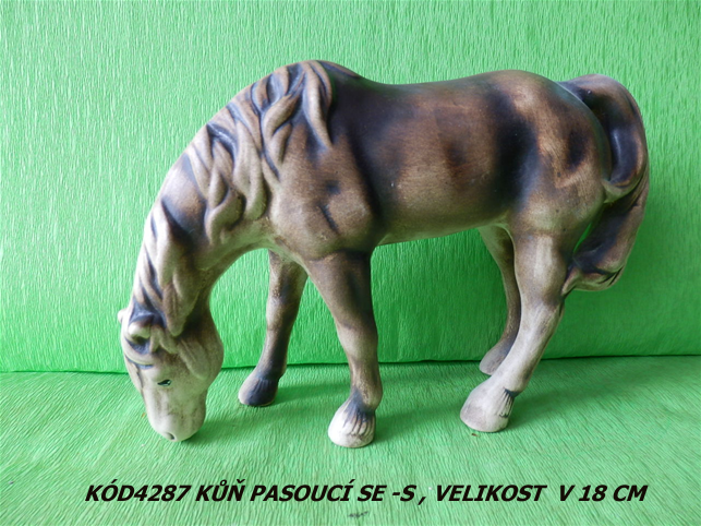 Kód4287 Název kůň pasoucí se-SVelikostV18